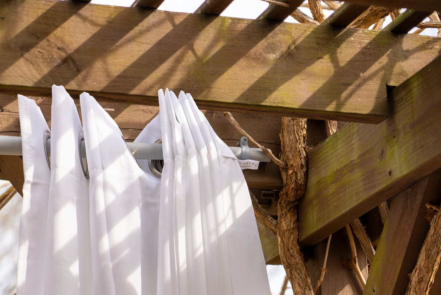 DIY Without Fear | How To Keep Outdoor Curtains From Blowing In The Wind